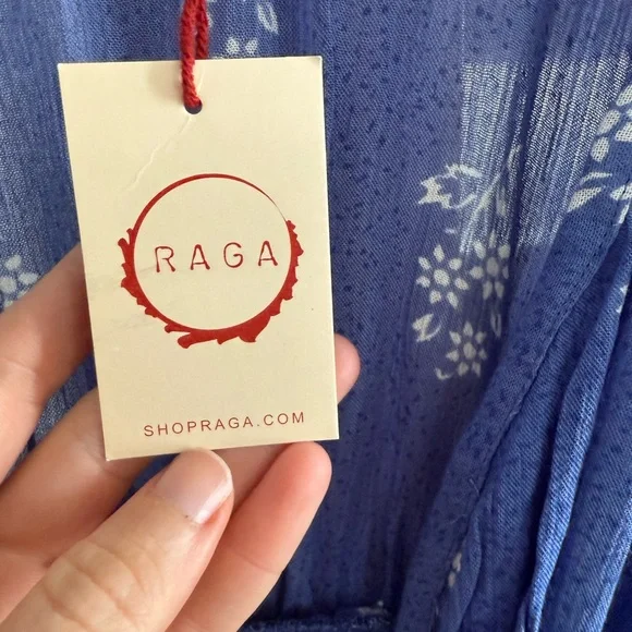 Elegant Blue Floral Maxi Dress - Picture 8 of 9